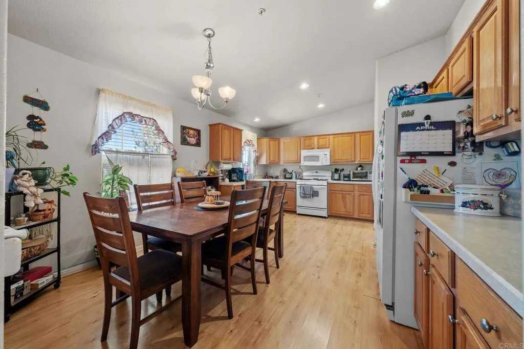 https://cdn.realtyfeed.com/cdn/127/306679185/01e189178ff9937ae3fc430d42edbc64.webp