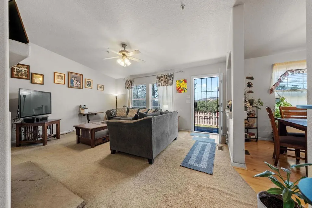 https://cdn.realtyfeed.com/cdn/127/306679185/0868b189340311ac7315b4045384694e.webp