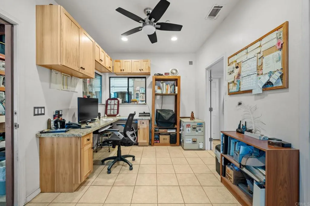 https://cdn.realtyfeed.com/cdn/127/306679185/155498c1bb57eb9c472faf3307e4152d.webp