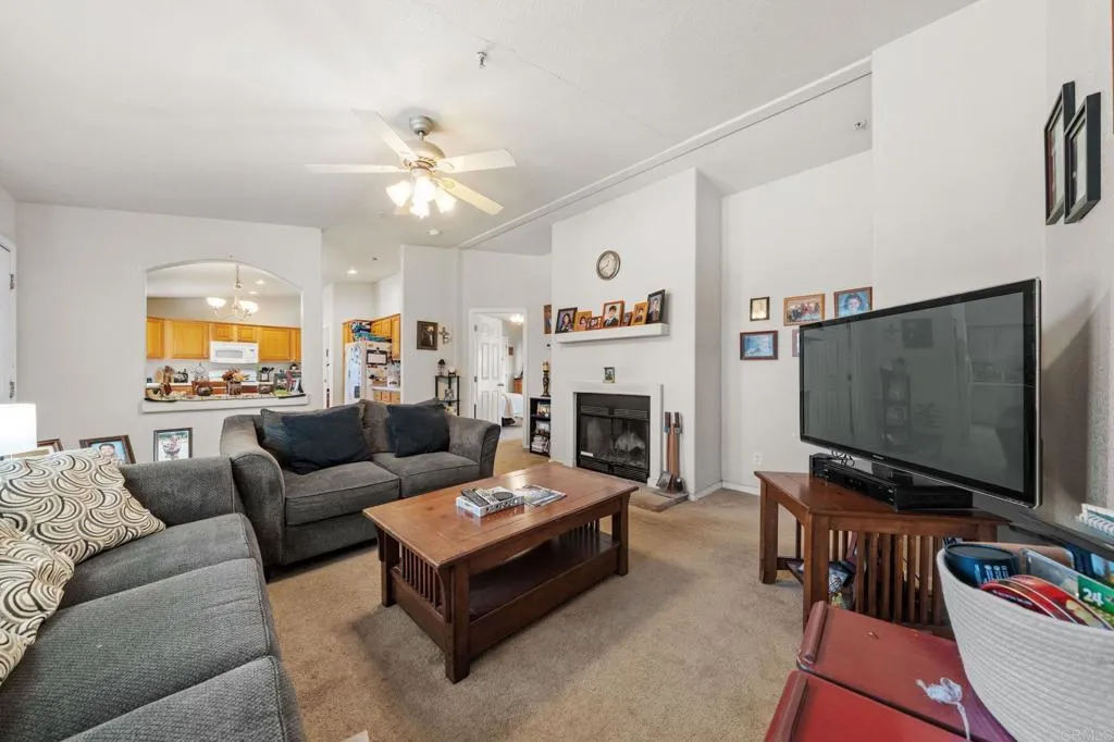 https://cdn.realtyfeed.com/cdn/127/306679185/472778bd702c6488f7166b66a22f29d8.webp