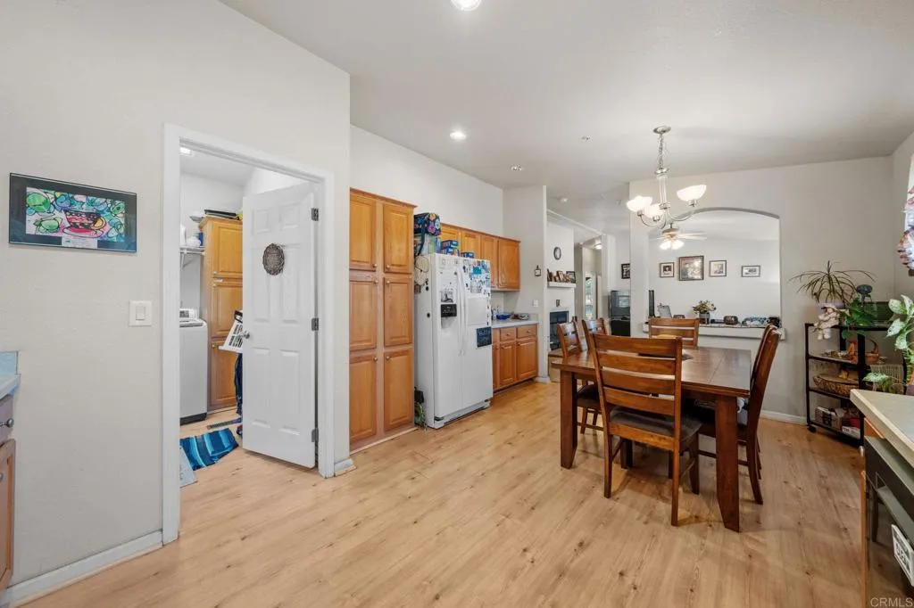 https://cdn.realtyfeed.com/cdn/127/306679185/a39e1422ce9c09f1d03c2a8efc9d3186.webp