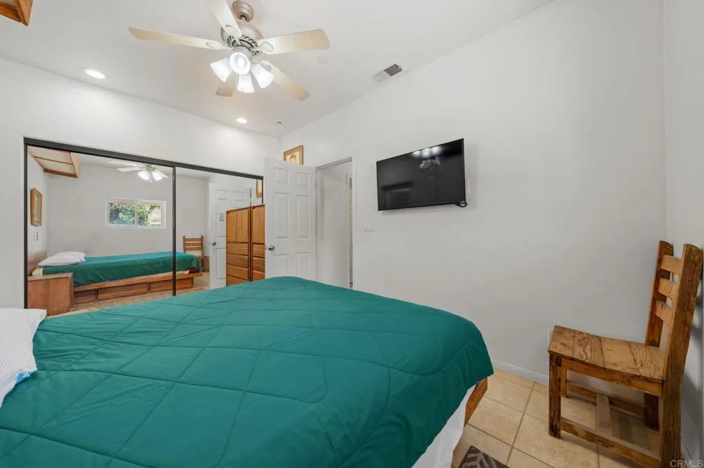 https://cdn.realtyfeed.com/cdn/127/306679185/ccf37a6e22f71e1962ce28f7d5830557.webp