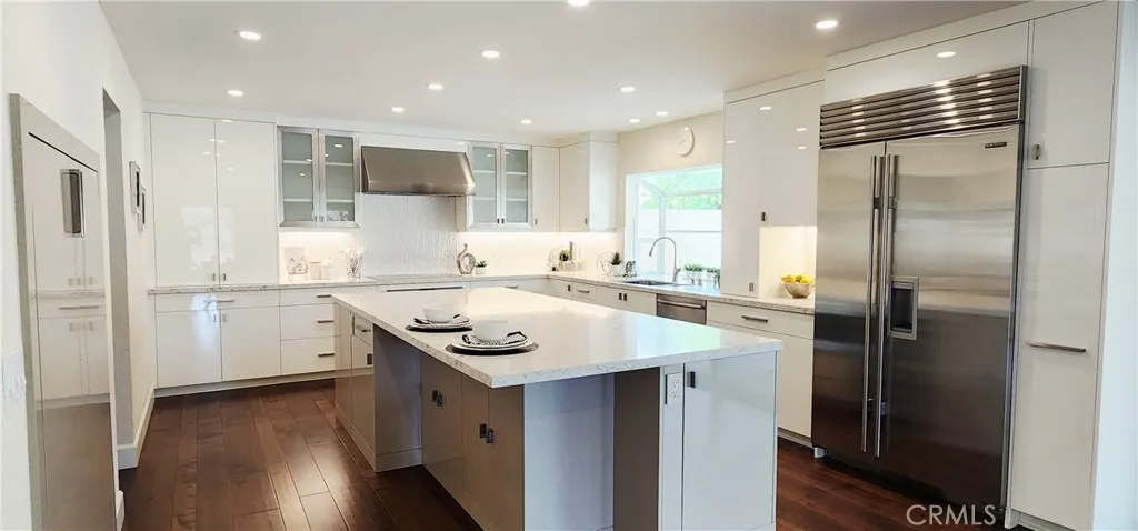 https://cdn.realtyfeed.com/cdn/127/306679268/0bf623f0a8783709317bbff6af03c1a0.webp