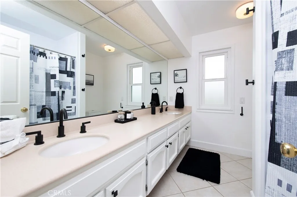https://cdn.realtyfeed.com/cdn/127/306679268/16d01dc6c913742ab1fa8d293afae9ca.webp