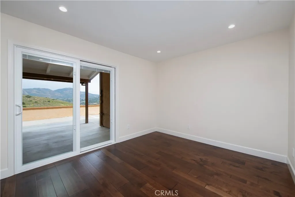 https://cdn.realtyfeed.com/cdn/127/306679268/2688690af3b5206e49846c29215ba7be.webp