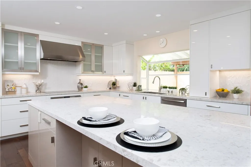 https://cdn.realtyfeed.com/cdn/127/306679268/45d8f955ff8861fb3e73fa76778714ae.webp