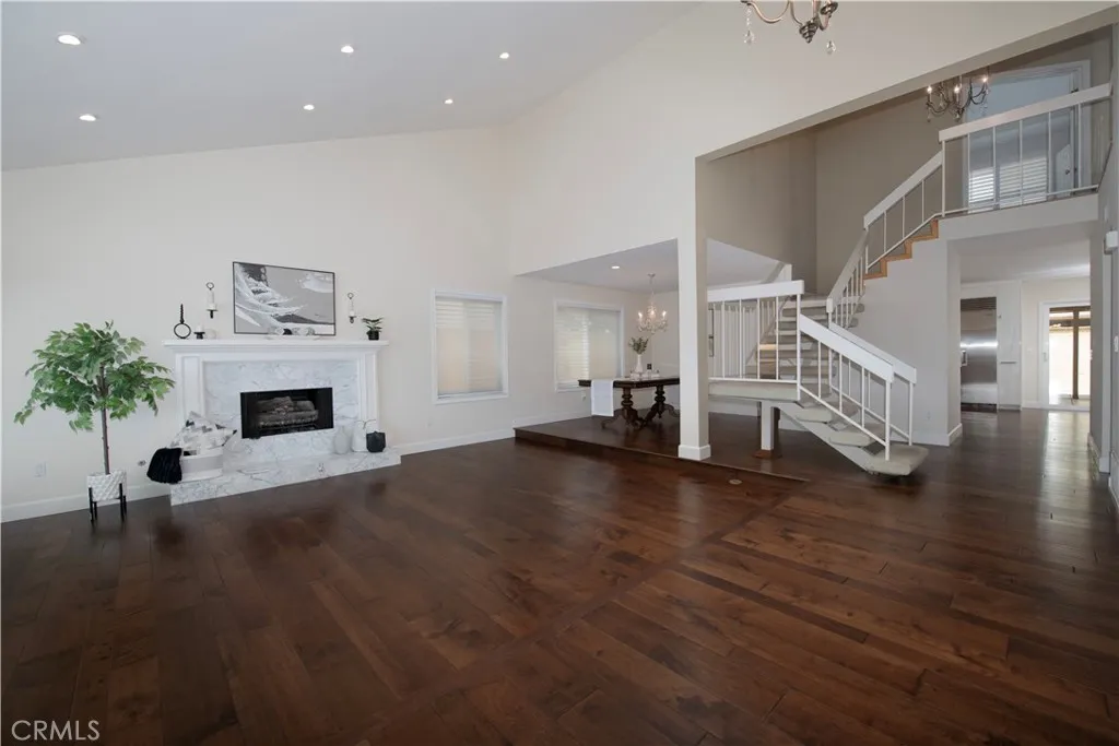 https://cdn.realtyfeed.com/cdn/127/306679268/50ab7c78cb112bb12b57c0b8e029eb5c.webp