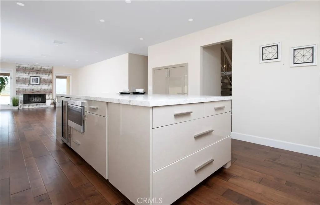https://cdn.realtyfeed.com/cdn/127/306679268/98207e8eafc5da4a9dedc914c062243c.webp