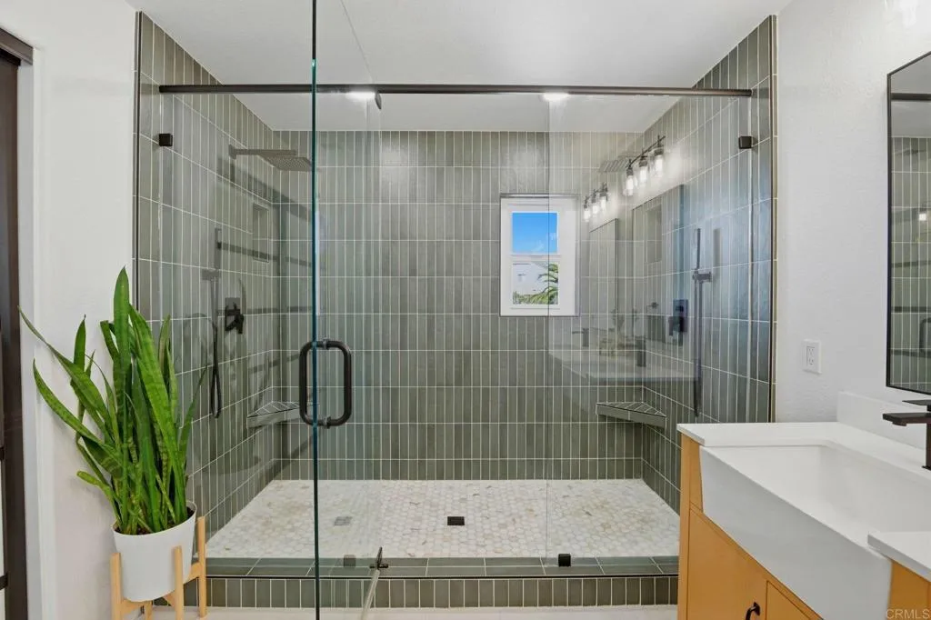 https://cdn.realtyfeed.com/cdn/127/306679274/172d2d2d199a66a6bf91ef78a42ca95b.webp