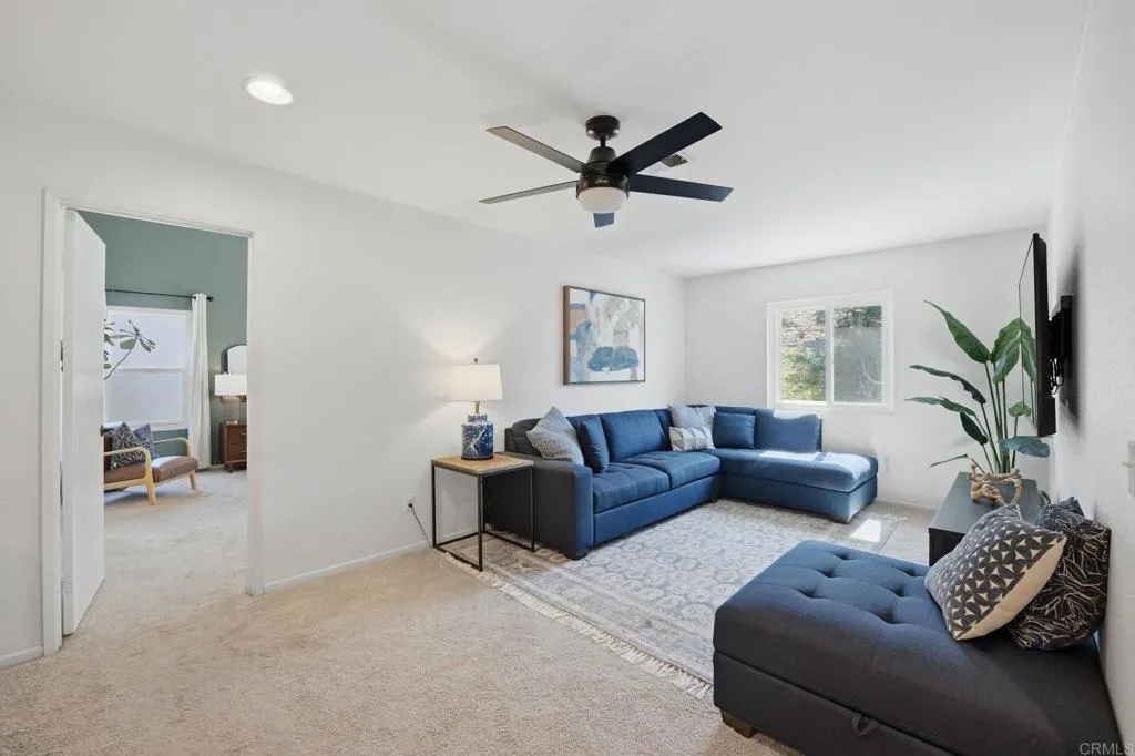https://cdn.realtyfeed.com/cdn/127/306679274/50fb2e8c17a47e3c948f03ff3016fd7c.webp