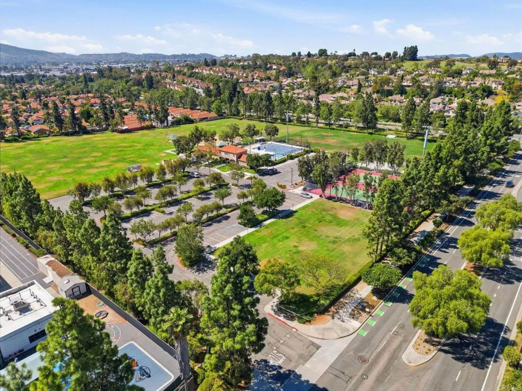 https://cdn.realtyfeed.com/cdn/127/306679274/797851f1682929b22347d755b21a53b7.webp
