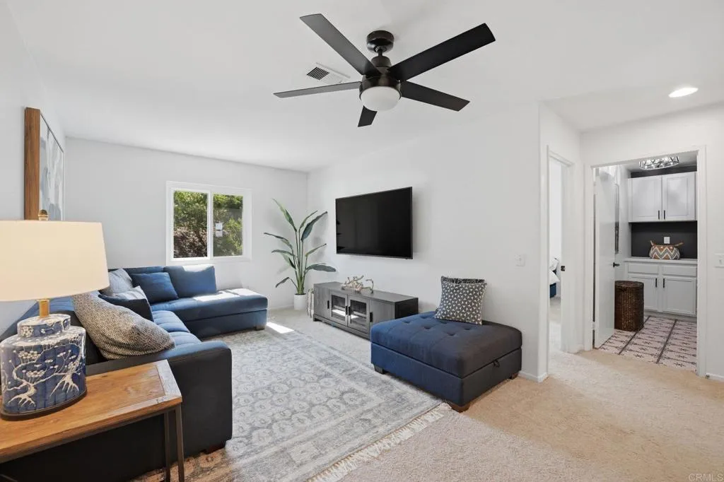 https://cdn.realtyfeed.com/cdn/127/306679274/efd6202c53ea012555a10a5a1bb7f3a0.webp
