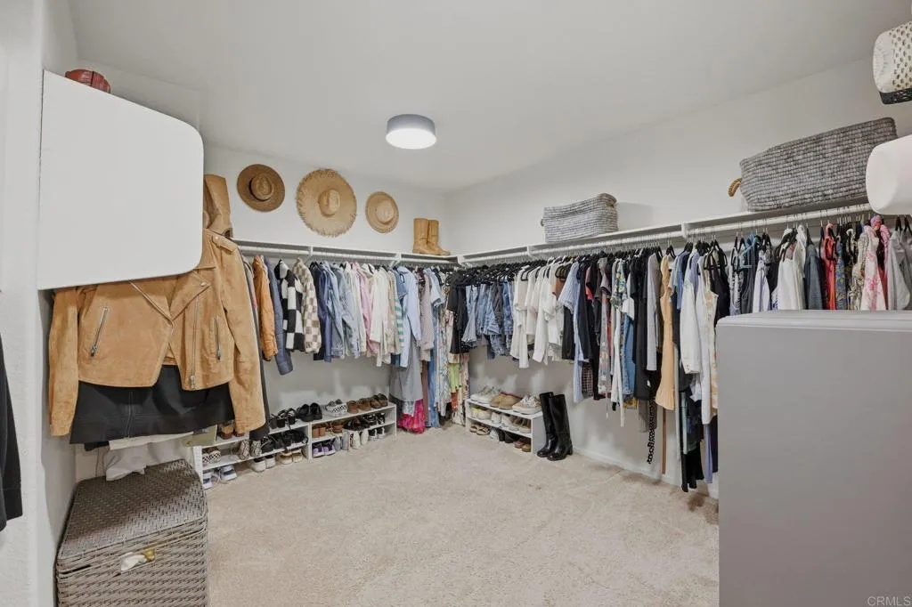 https://cdn.realtyfeed.com/cdn/127/306679274/ff4b6aa4b5eed74b150533f229c68f37.webp