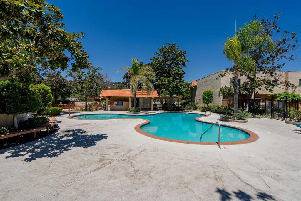https://cdn.realtyfeed.com/cdn/127/306679278/9f1cf8a9560c7d639d2ae963f8e01981.webp
