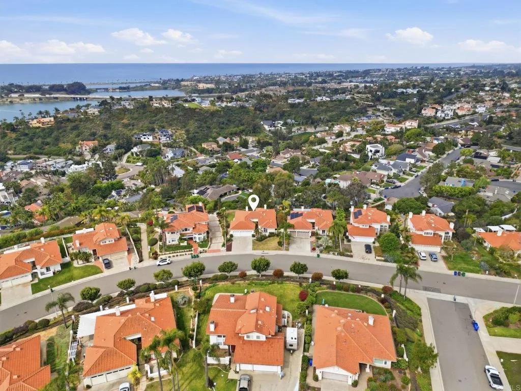 https://cdn.realtyfeed.com/cdn/127/306679279/062421c6846ad03a95fd00c5efd24104.webp