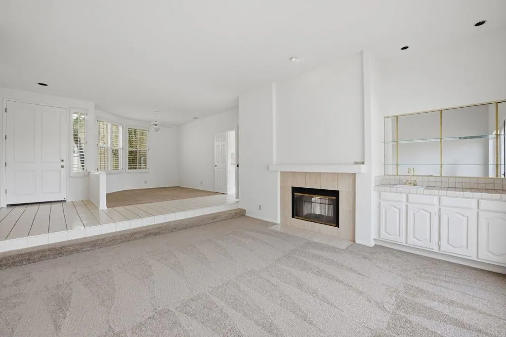 https://cdn.realtyfeed.com/cdn/127/306679279/7bb70c30cb190418c731e1e8ac4a5c91.webp