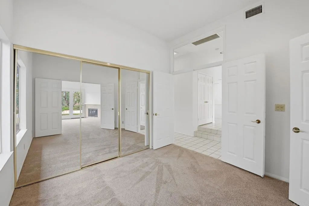 https://cdn.realtyfeed.com/cdn/127/306679279/f68c226344e5a8c8eb04a2c34d9c0a87.webp