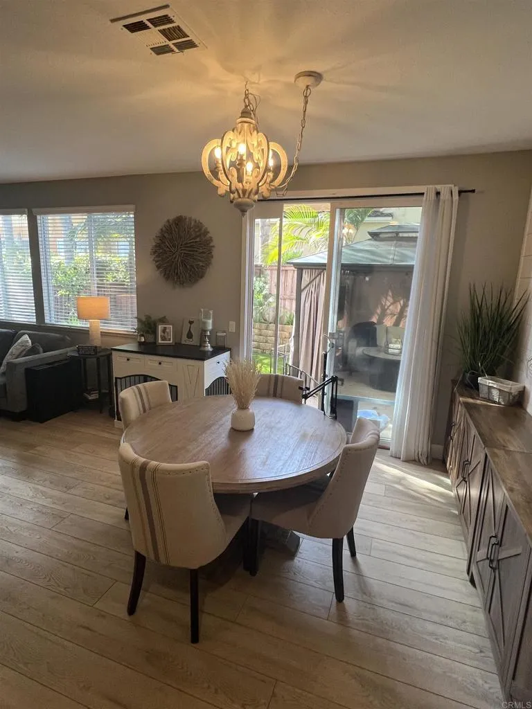 Photo #4: NDP2603024 Listing: Photo #4