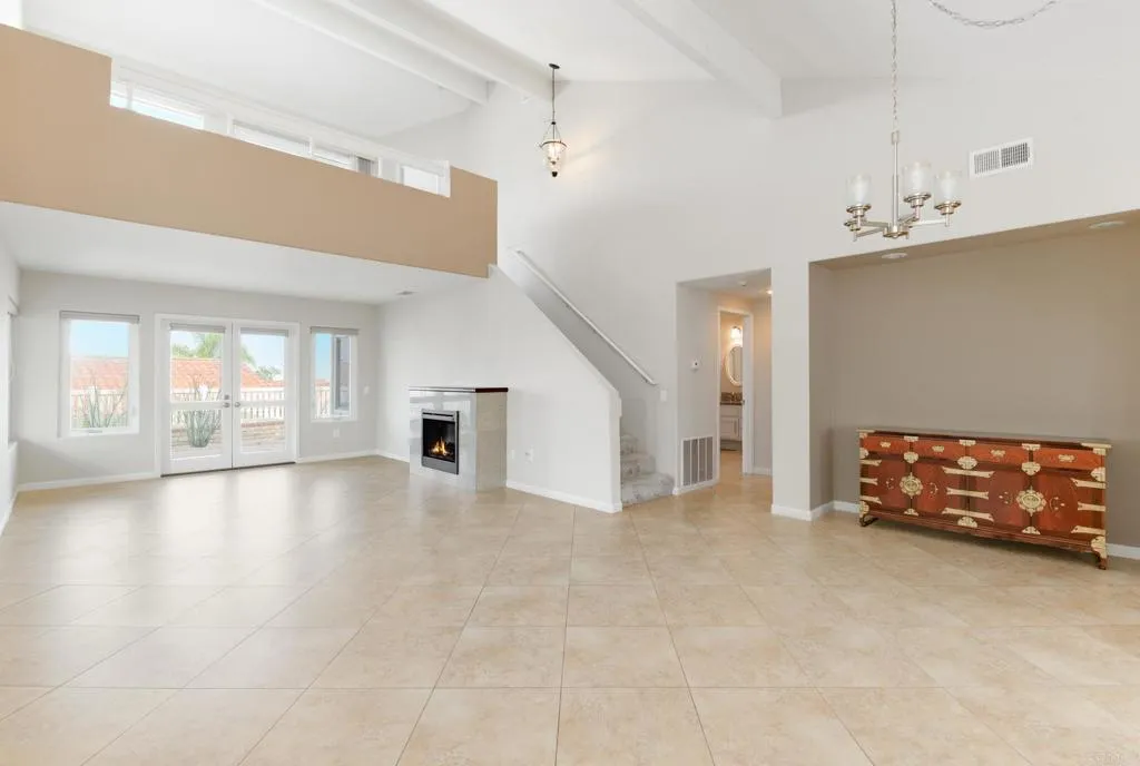 https://cdn.realtyfeed.com/cdn/127/306679282/195b282cbbfd0c3856a1330642199ff4.webp