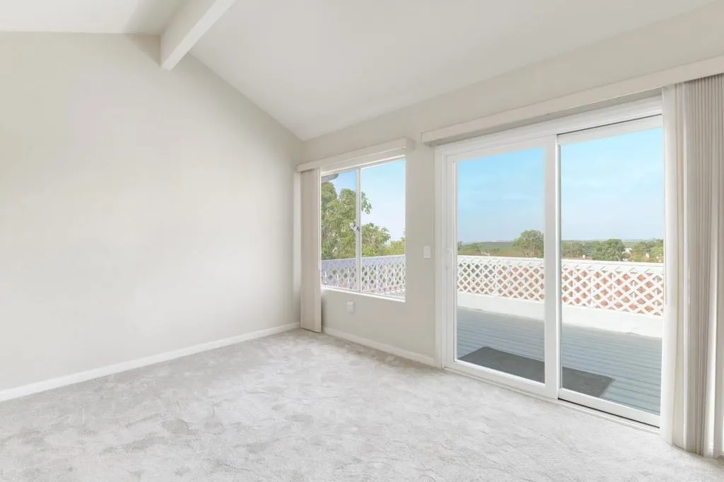 https://cdn.realtyfeed.com/cdn/127/306679282/9ac9805c0568408a69545d366a46a277.webp