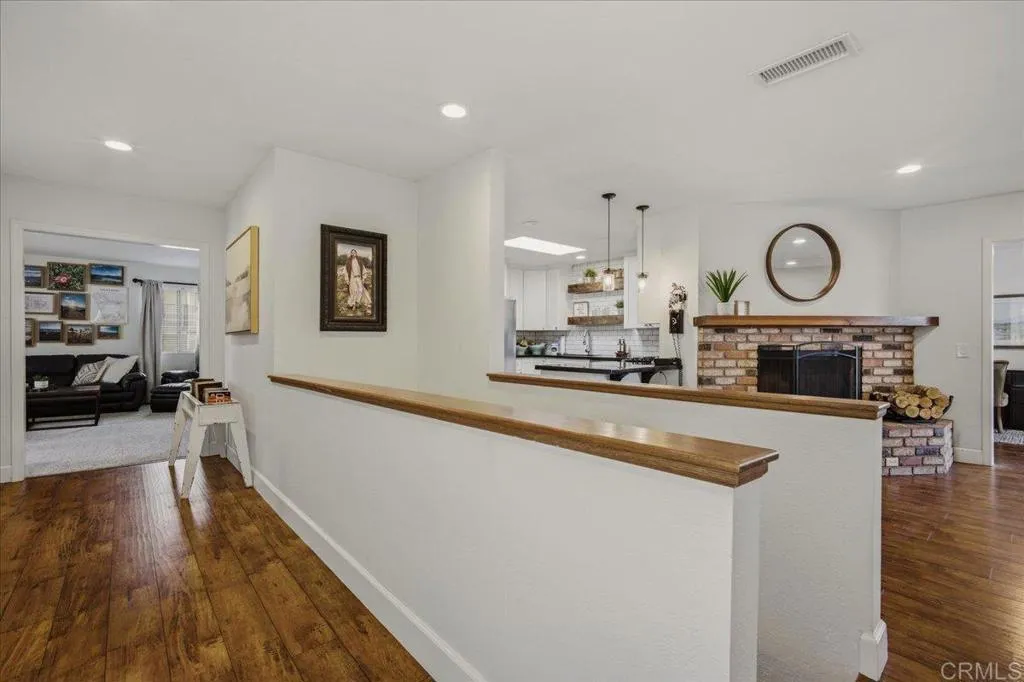 https://cdn.realtyfeed.com/cdn/127/306679283/7708714352dcb70477fce4f6533c6f93.webp