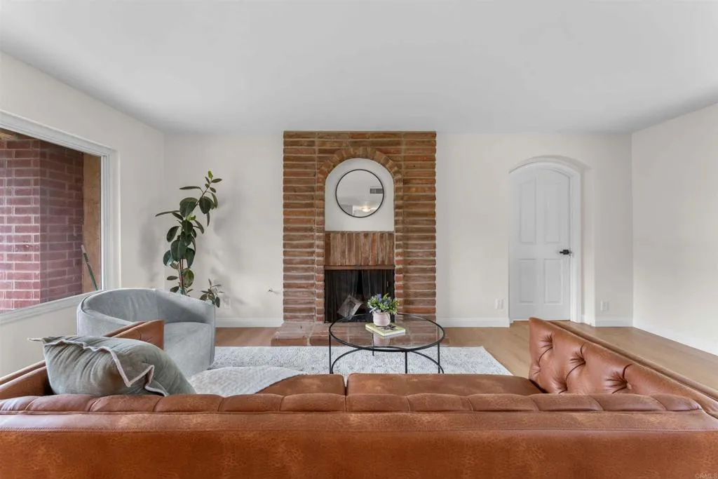 https://cdn.realtyfeed.com/cdn/127/306679298/c9e1f6c2745b3da25f0c0d7f0d0f099a.webp
