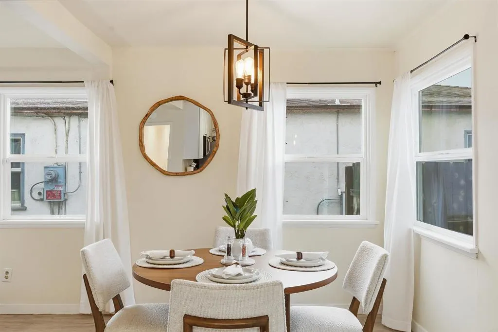 https://cdn.realtyfeed.com/cdn/127/306679305/10472ea64bd0aab34053542b0380004f.webp