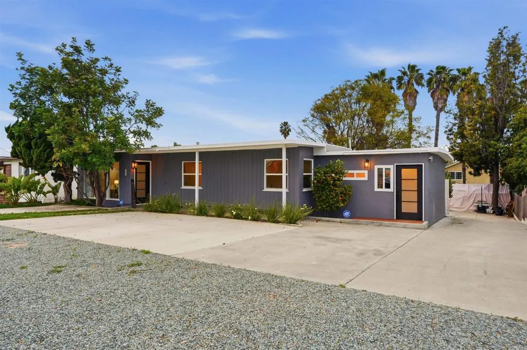 https://cdn.realtyfeed.com/cdn/127/306679305/1bef749bdc936f31d060ad8bc759946e.webp