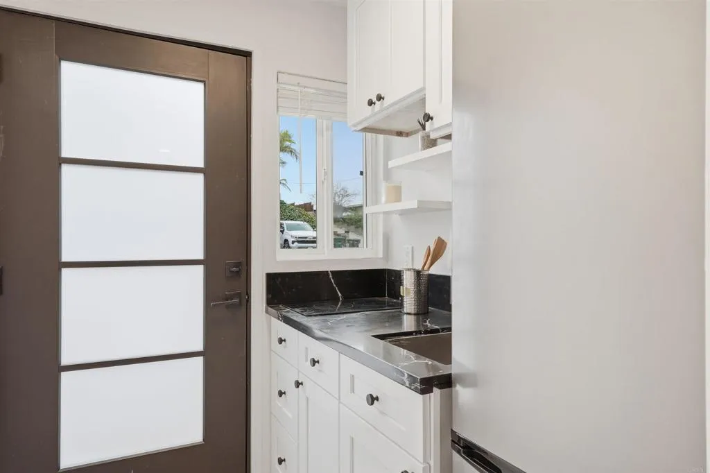 https://cdn.realtyfeed.com/cdn/127/306679305/54bb5304951144b9b0ef07df6becb745.webp