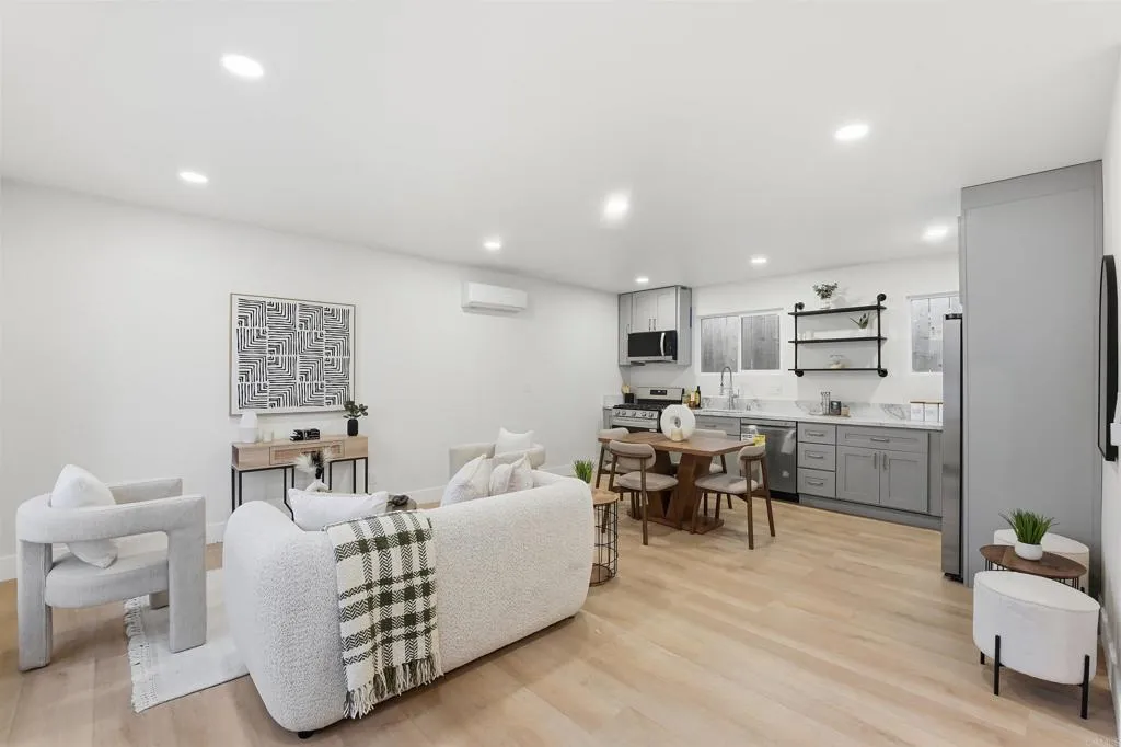 https://cdn.realtyfeed.com/cdn/127/306679305/55ac35afa55269c83158593b0c01d8cb.webp