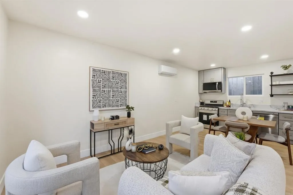 https://cdn.realtyfeed.com/cdn/127/306679305/62a06b790829bba65cea056a5c81fcb3.webp