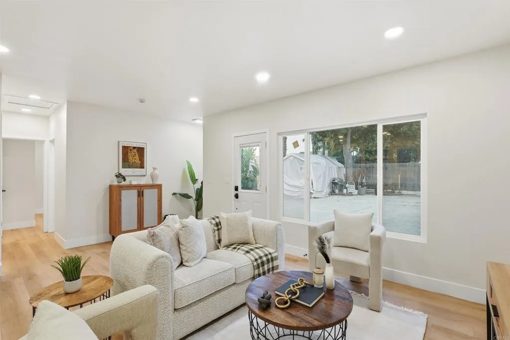 https://cdn.realtyfeed.com/cdn/127/306679305/911ad385d8e4e2b9324570236ed2452e.webp