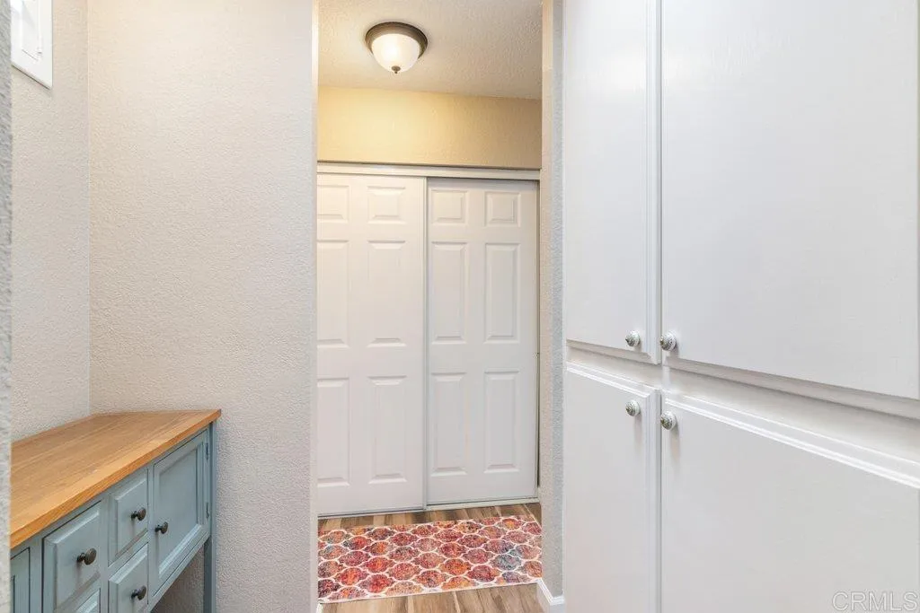 https://cdn.realtyfeed.com/cdn/127/306679319/64b4796ea8c3c25776267e6e81058f53.webp