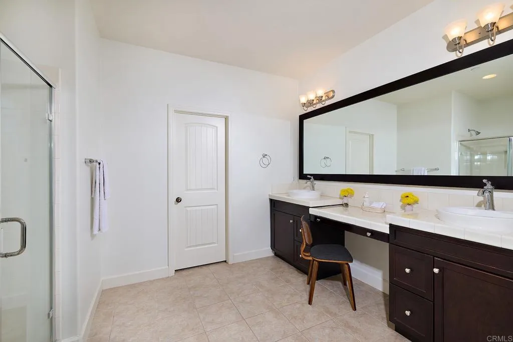 https://cdn.realtyfeed.com/cdn/127/306679350/43aeb012cd7c8bf9ba5dd19eba56be14.webp