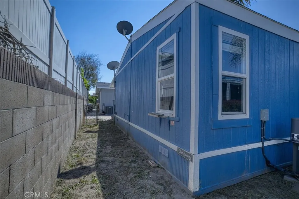 https://cdn.realtyfeed.com/cdn/127/306679423/344483403e6ae1dd5db349c89a52abb0.webp