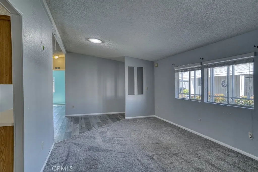 https://cdn.realtyfeed.com/cdn/127/306679423/7648cad0e2e99d391a212e99b7b4a7d1.webp