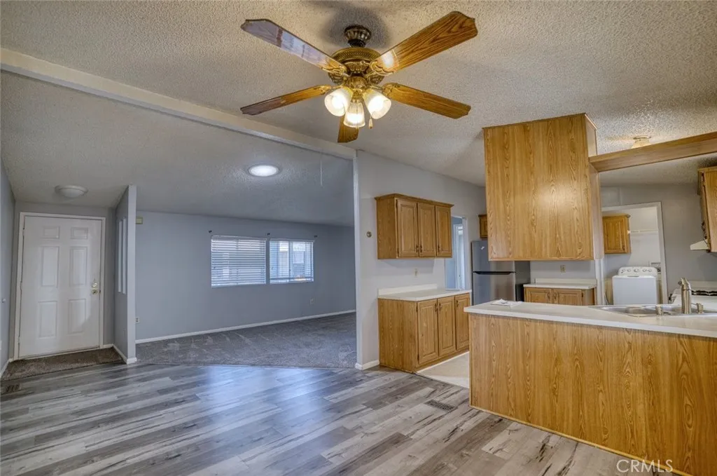 https://cdn.realtyfeed.com/cdn/127/306679423/9d1186cc48b6b1f2222e7c366f27d88c.webp