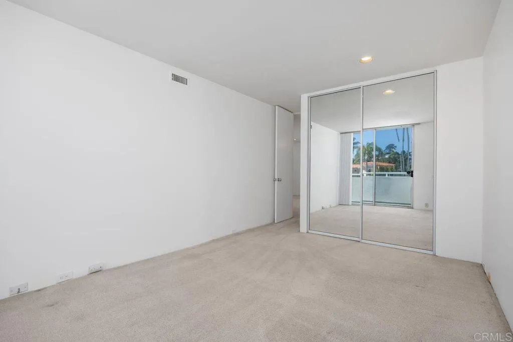 https://cdn.realtyfeed.com/cdn/127/306679447/8826714d0fc236c6d73ae6f057030b63.webp