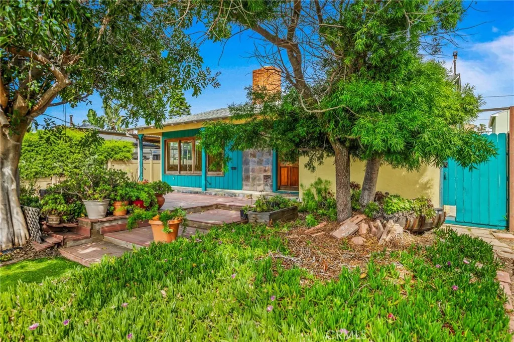 https://cdn.realtyfeed.com/cdn/127/306679516/a87a16608433f46b1d9bdaee69faded5.webp