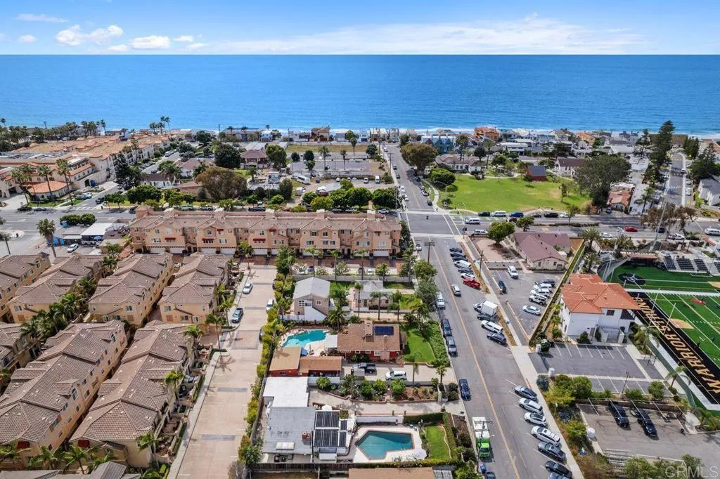 https://cdn.realtyfeed.com/cdn/127/306679528/31c16e27012f07a349836041a5a3a092.webp