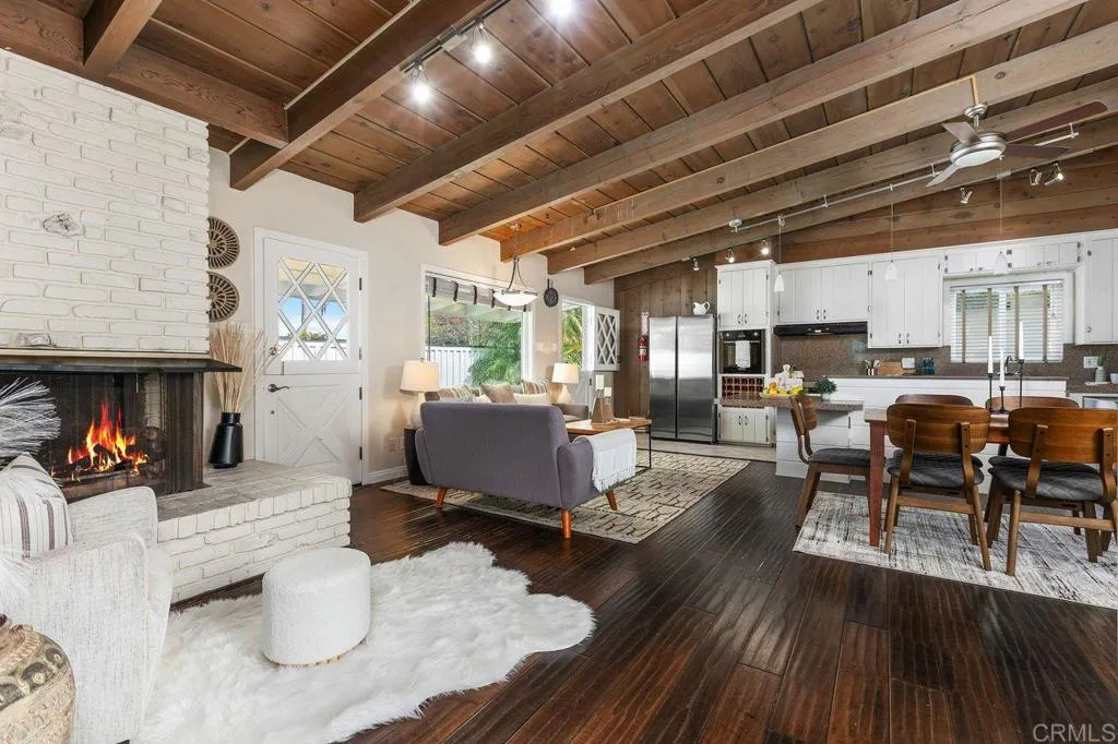https://cdn.realtyfeed.com/cdn/127/306679528/daf043ee10f6202e6a372d570344a14b.webp