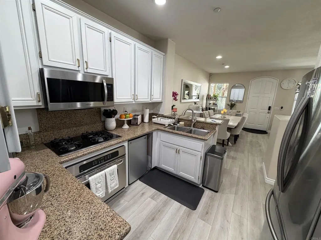 https://cdn.realtyfeed.com/cdn/127/306679529/ed465fc9657475d74652a7ed347c757c.webp