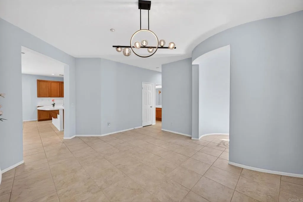 https://cdn.realtyfeed.com/cdn/127/306679555/8687f525ac5c035df8c287fd67de5442.webp