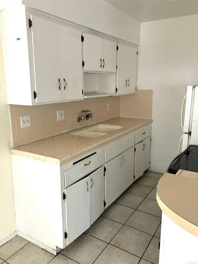 3877 Menlo Avenue, San Diego, CA, 92105