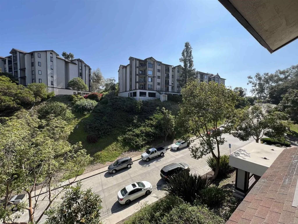https://cdn.realtyfeed.com/cdn/127/306679719/56e00e1d2348483cf820d5a7e4b363fb.webp