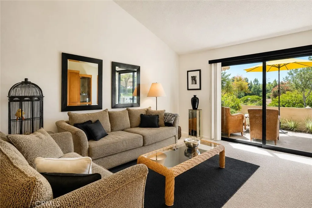 https://cdn.realtyfeed.com/cdn/127/306679839/1d1f2dd7332d3af9ed6f53a08f354d15.webp