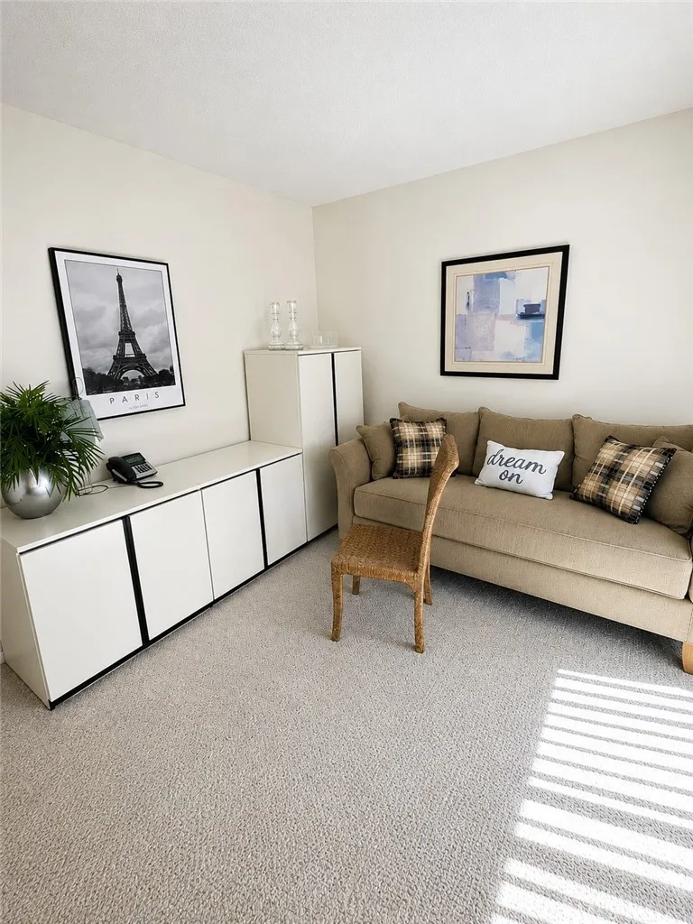 https://cdn.realtyfeed.com/cdn/127/306679839/97474448324ca593359b848e7dc2edb4.webp