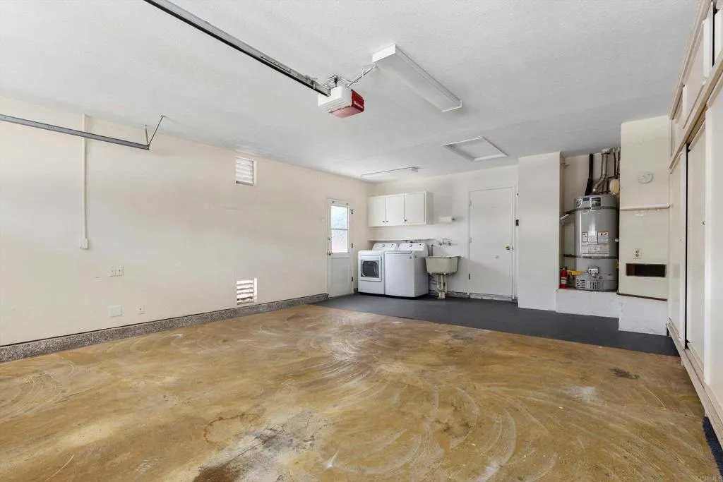 1304 San Julian Drive, San Marcos, CA, 92078