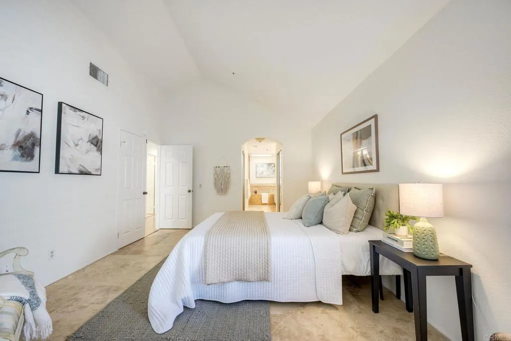 https://cdn.realtyfeed.com/cdn/127/306679889/2a9dec0c86a069c891e272719462a7d2.webp