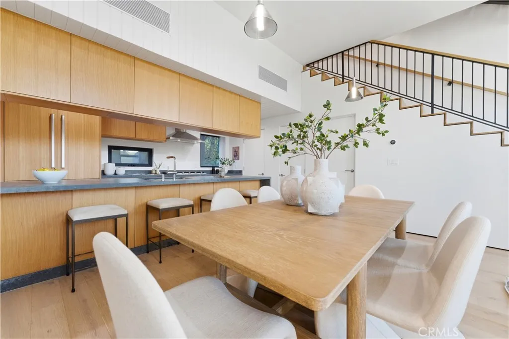 11702 Charnock Road, Los Angeles, CA 90066 - Photo 3 of 15, Los Angeles, CA